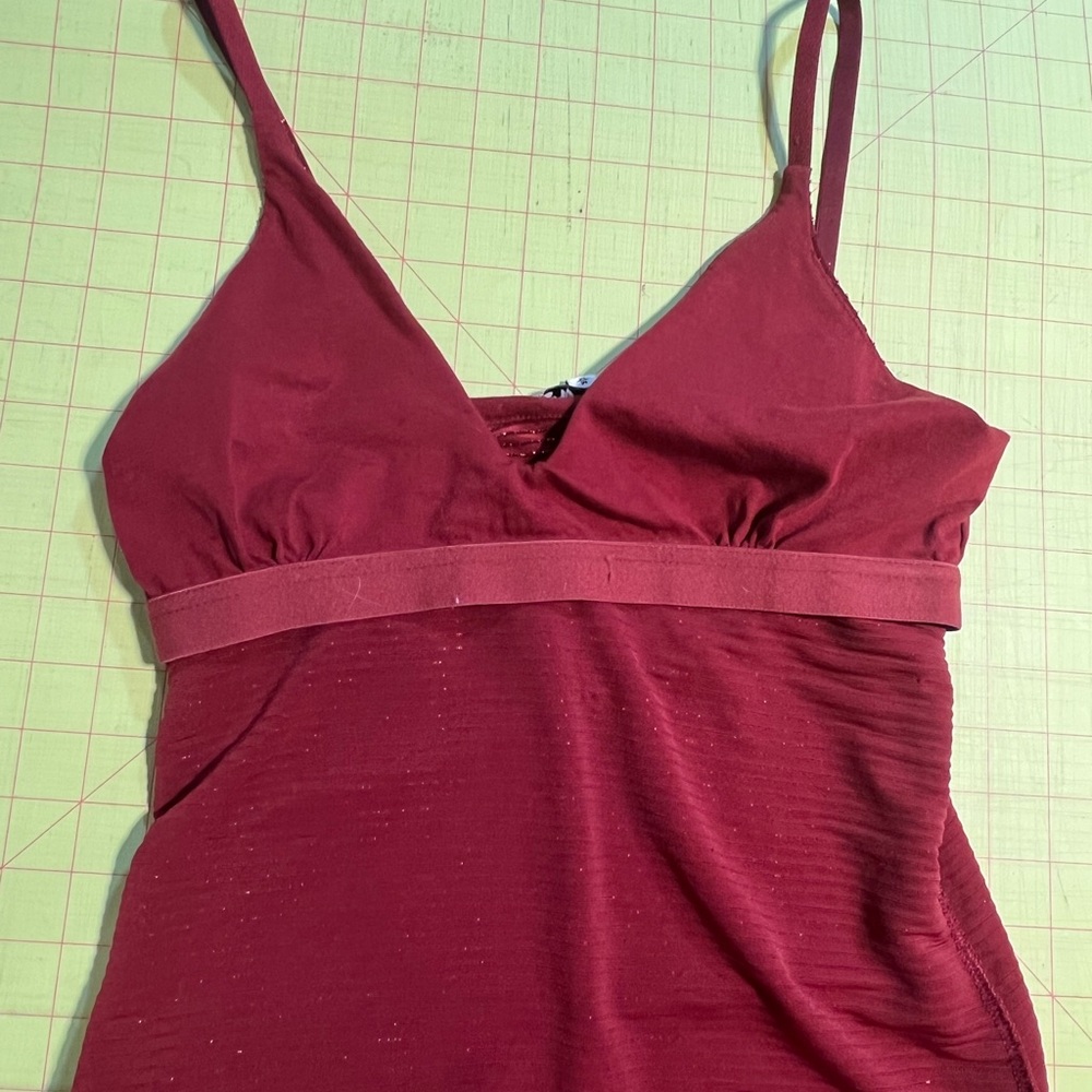 Express One Eleven metallic sparkly tank top scoop v neck stretchy basic staple - Picture 7 of 10